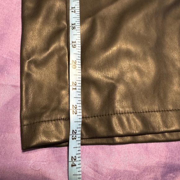 Lane Bryant Faux Leather Wide Legged Cropped Pants Culottes - Picture 8 of 8